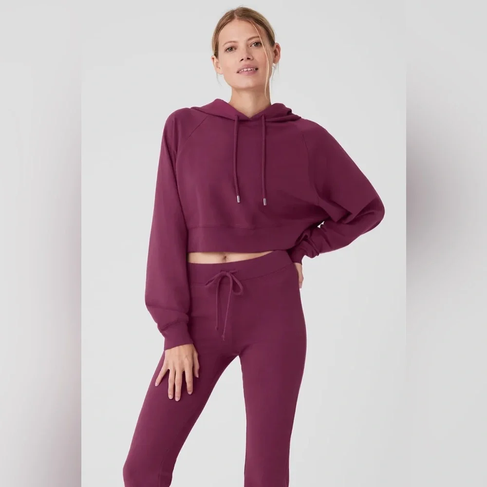ALO YOGA | ✨NEW✨ Cropped Double Take Hoodie in Wild Berry